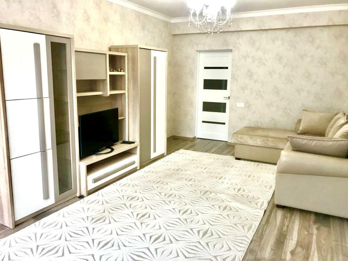 Center Apartment On Albisoara Street Chisinau Exterior foto